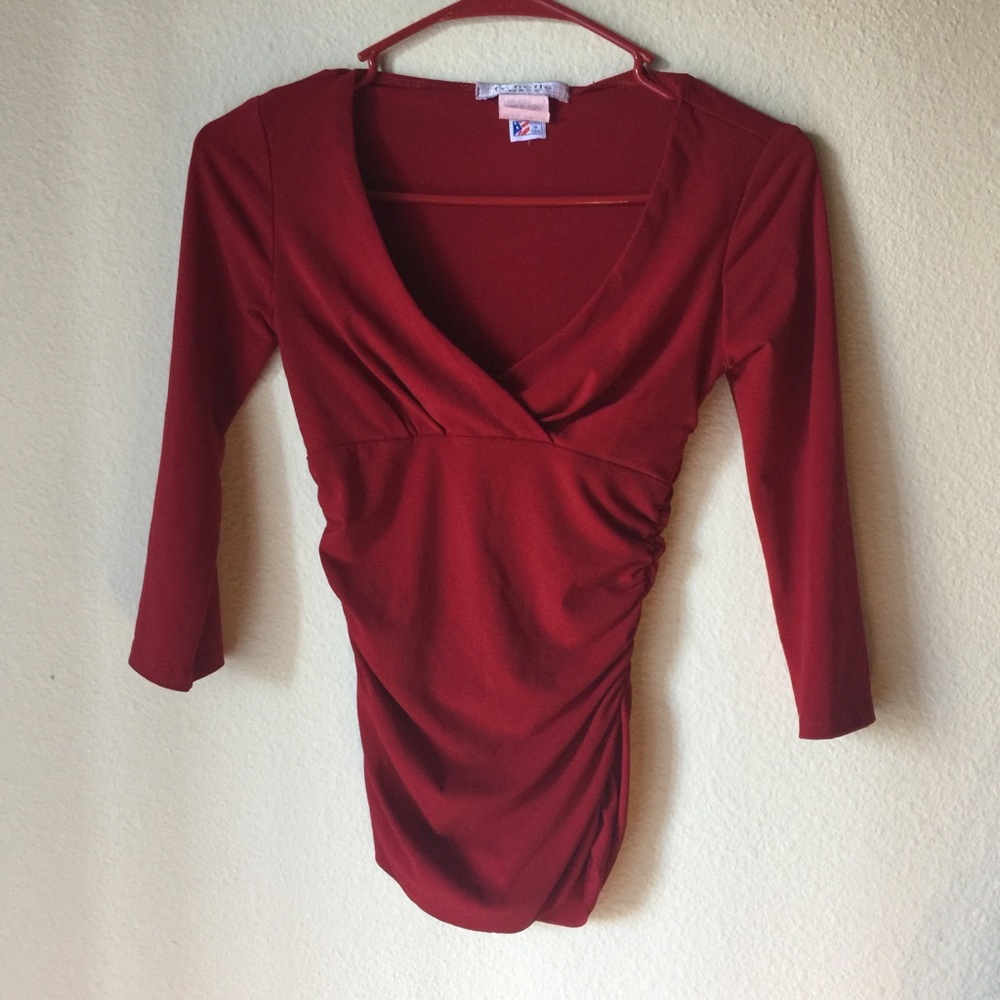 Red Labell v neck half sleeve